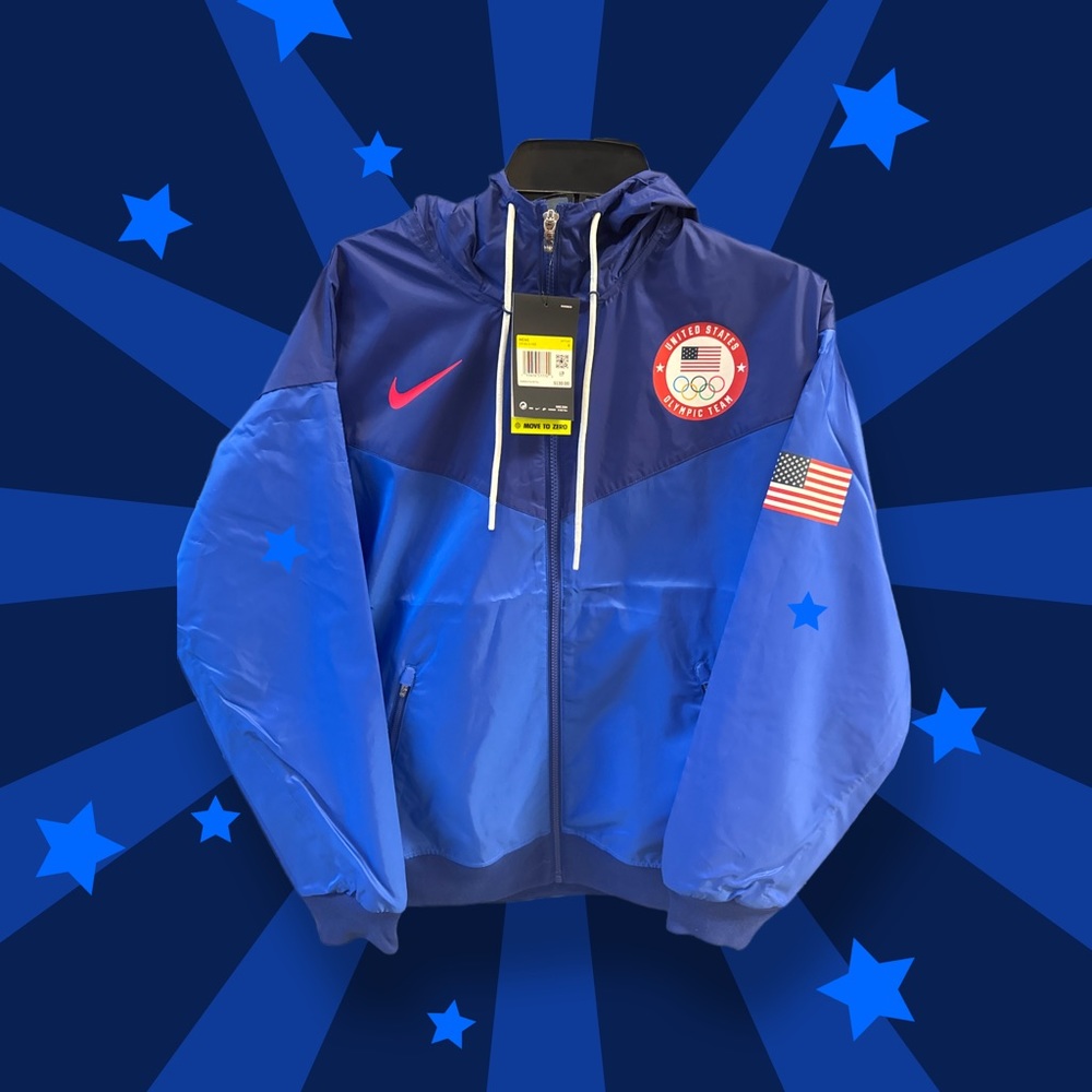 Nike Sportswear Team USA
Windrunner Men's Woven size Small